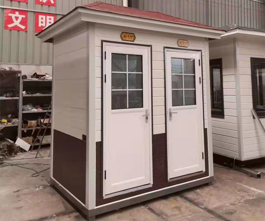 移动厕所生产车间实拍